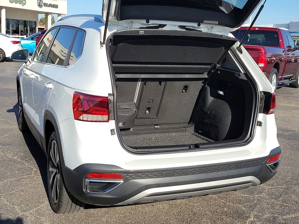 2024 Volkswagen Taos SE