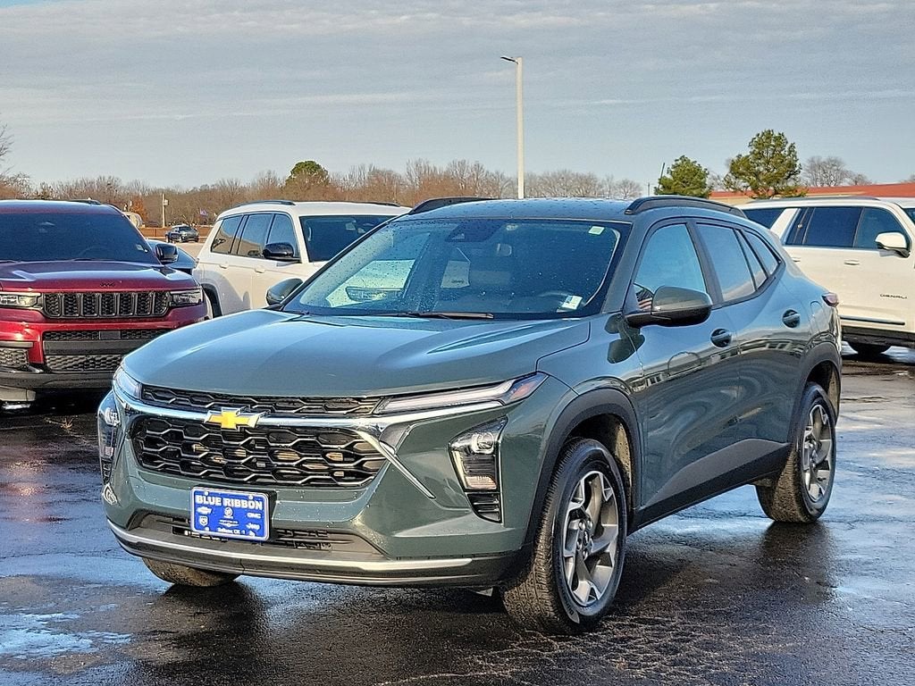 2025 Chevrolet Trax LT
