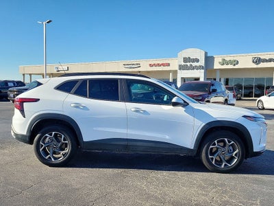 2025 Chevrolet Trax LT