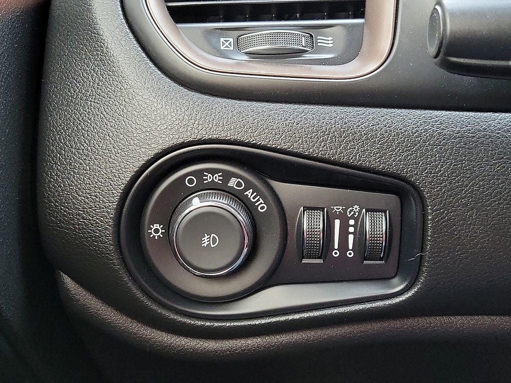 2023 Jeep Renegade Upland